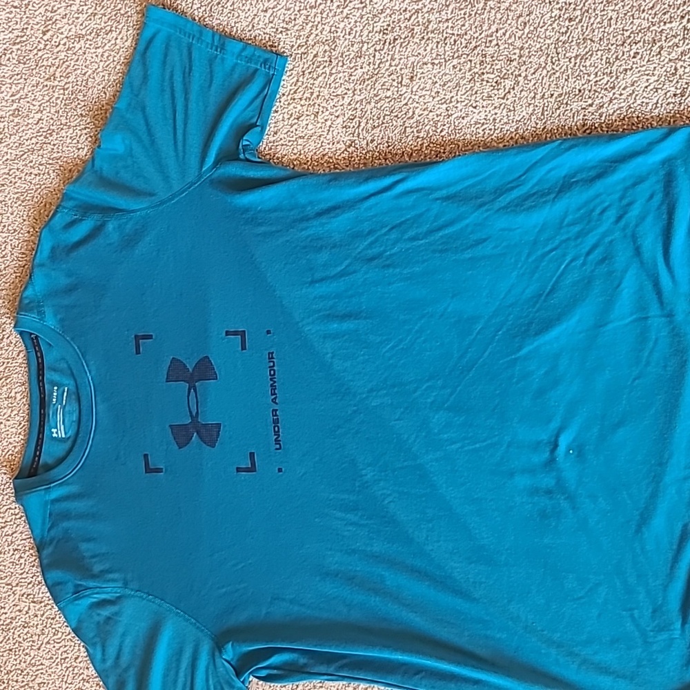 Mens Under Armour Tshirt